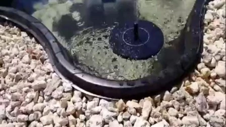 Fontaine de pompe à eau solaire flottante de haute qualité en usine de gros pour aquarium